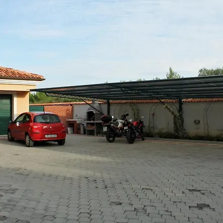 - Diklo 5774d Apartment