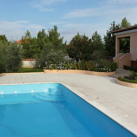 - Diklo 5774d Apartment Zadar