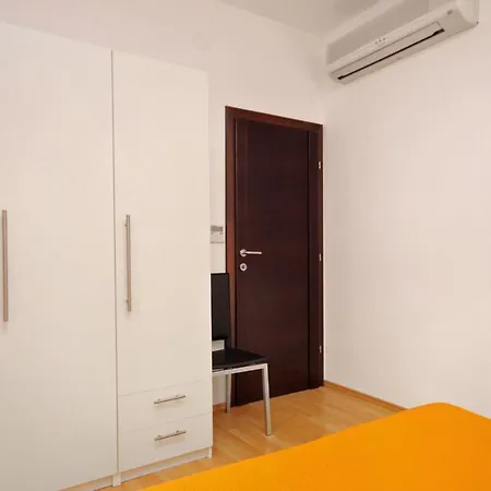 - Diklo 5774d Apartment *