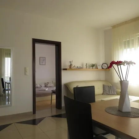 - Diklo 5774d Apartamento Zadar