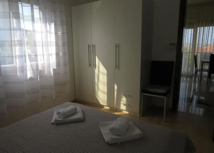 - Diklo 5774d * Zadar